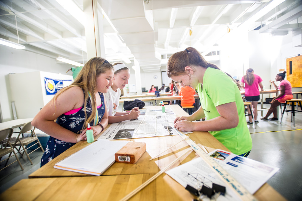 girls-stem-15208-event-CMS_Girls_Engineering_Camp-6655_(18682448435)